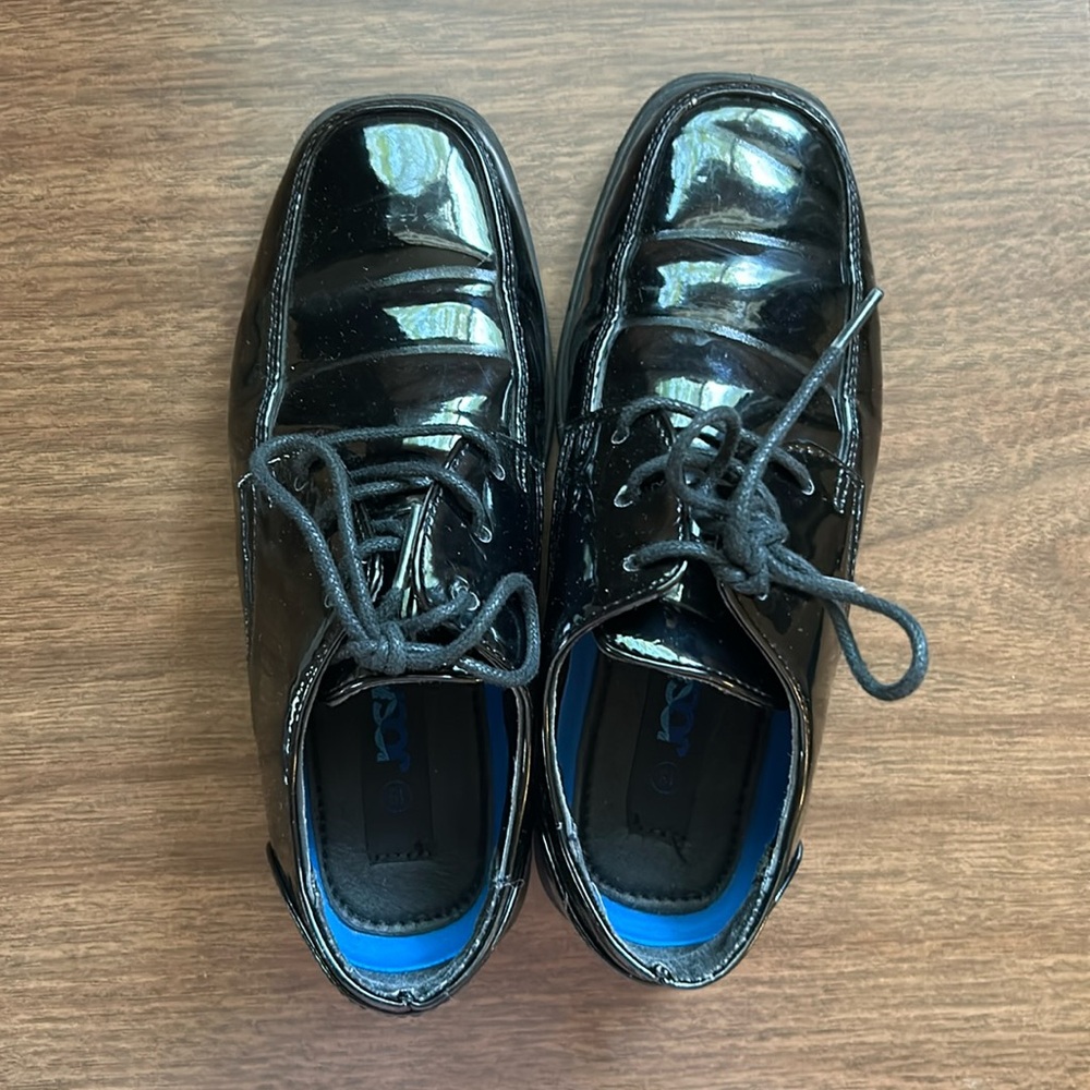 Boys black Patent dress shoes